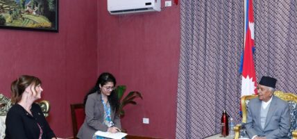 राष्ट्रपतिसँग शिष्टाचार भेट