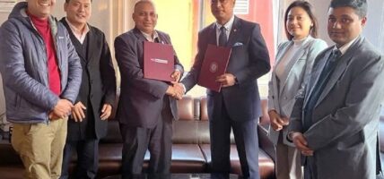 हिमालयन बैंकको टेकुस्थित अस्पतालमा नगद संकलन काउन्टर