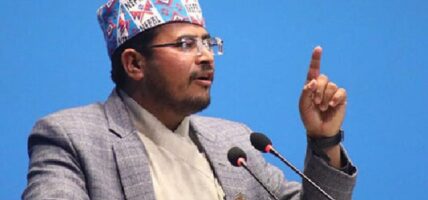 सांसद ज्ञानेन्द्र शाहीले घाँटी काटेर नआएको भनेपछि संसद्मा हंगामा