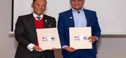 जलवायु न्यूनीकरणका लागि डब्लुडब्लुएफ नेपाल र आइएफआरसीबीच साझेदारी