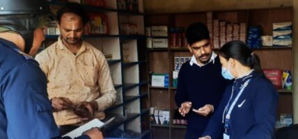 बाँकेमा नक्कली औषधि पसल सिल, बिक्रेता नियन्त्रणमा