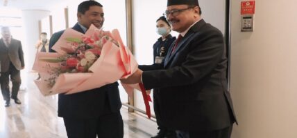 उपप्रधानमन्त्री श्रेष्ठ बेइजिङमा