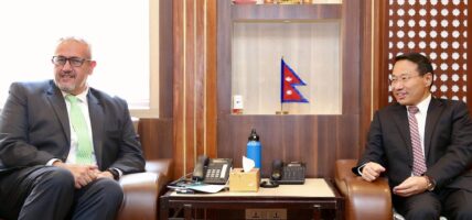 नेपालमा सहायता बढाउन विश्व बैंकसँग आग्रह