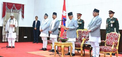 जसपा सरकारमा सामेल, उपेन्द्र यादव र साहले लिए शपथ