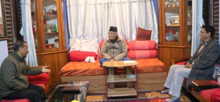 समाजवादी मोर्चामा आबद्ध हुन ओलीलाई विप्लवको आग्रह