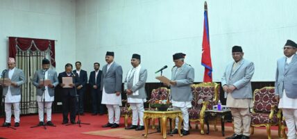 राष्ट्रपतिसमक्ष नवनियुक्त मन्त्रीहरुको शपथ