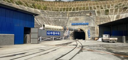 बैशाख २६ गते ब्रेक थ्रुको तयारीमा सुनकोसी मरिण डाइभर्सन