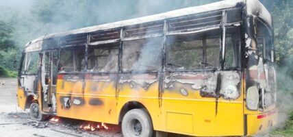 भरतपुरको स्कूल बसमा आगजनी