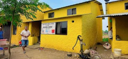 चितवनका ५२ विपन्न परिवारलाई सुरक्षित घर