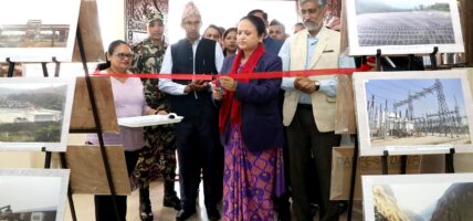 सञ्चारमन्त्री शर्माद्वारा ‘गणतन्त्र दिवस तस्बिर प्रदर्शनी’ उद्घाटन