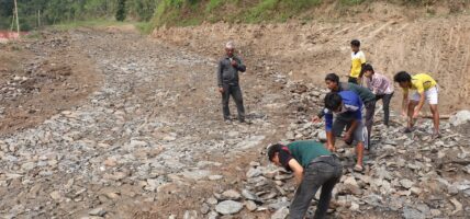 भोजपुर-खोटाङ जोडिने कोट-पाँचधारे सडकखण्ड स्तरोन्नति हुँदै