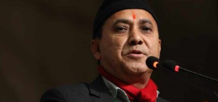 ‘सांसदले विदेशीलाई सूचना बेच्छन्’ भन्ने गृहमन्त्रीको अभिव्यक्ति संसद् रेकर्डबाट हटाउन शर्माको माग