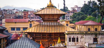 पशुपतिनाथको जलहरी प्रकरणका तीन जनालाई सफाइ
