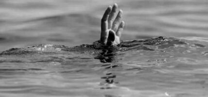 नख्खुखोलाले बगाउँदा ४ जना बेपत्ता