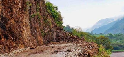 भेरी करिडोरको रिम्नामा सडक अवरुद्ध