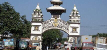 बजेट अभावले रोकियो वीरगञ्ज–रक्सौल जोड्ने सडक