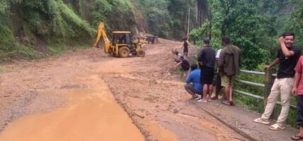 पहिराले मध्यपहाडी राजमार्ग र कालीगण्डकी ‘करिडोर’अबरुद्ध