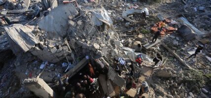 इजरायली सेना पछि हटेपछि गाजाशहरमा ६० भन्दा बढी शव फेला