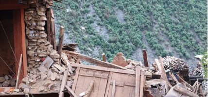 जाजरकोटमा पहिरोले घर भत्किँदा एकै घरका आठ घाइते