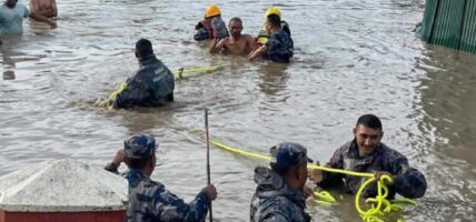 ललितपुरका विभिन्न स्थान डुबानमा, २४ जनाको उद्धार, कान्तिलोकपथ ठप्प