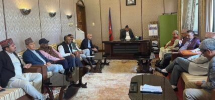 विपक्षी दलहरूसँग बैठक बस्दै कांग्रेस, राष्ट्रिय सहमतिको सरकार बनाउनेमा जोड