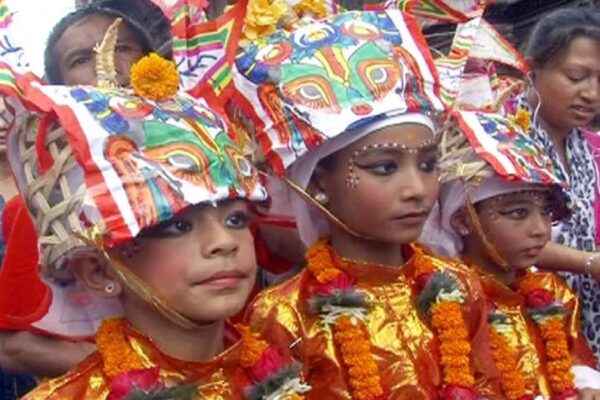 गाईजात्रामा दिवङ्गत आफन्तको सम्झना, झाँकीसहित नगर परिक्रमा