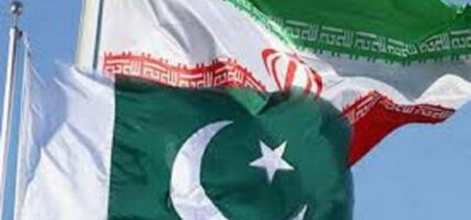 पाकिस्तान र इरानबाट एक लाख १५ हजार अफगानी शरणार्थी स्वदेश फिर्ता