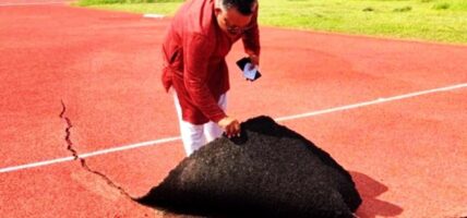 एक महिनामै उप्कियो रङ्गशालाको ‘सेन्थेटिक ट्रयाक’