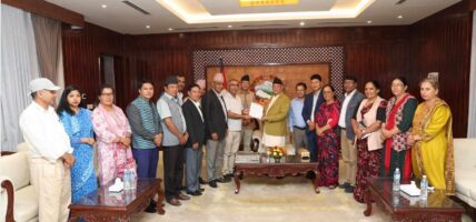 प्रधानमन्त्रीलाई एमाले काठमाडौँद्वारा ध्यानाकर्षण