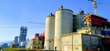 झापामा एक हजार एक सय १० उद्योग दर्ता