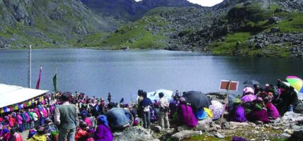 गोसाइँकुण्डमा पहिलोपटक पुग्यो राष्ट्रिय ग्रिडको बिजुली