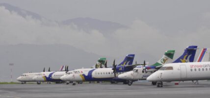 प्रतिकूल मौसमले आन्तरिक हवाई उडानमा समस्या