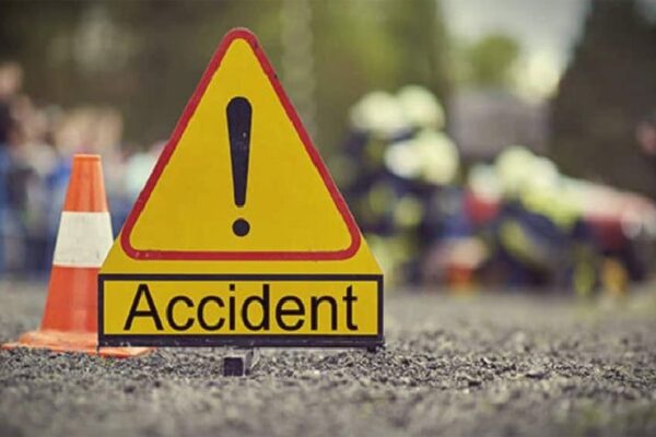 एम्बुलेन्सको ठक्करबाट एकै परिवारका दुई जनाको मृत्यु