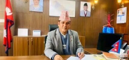 मन्त्री भण्डारीद्वारा मन्त्रालयका सचिवसँग कार्यसम्पादन सम्झौता