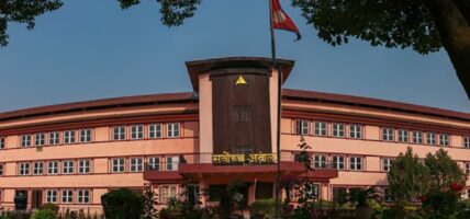 नाबालिकाहरूको डिम्ब निकालेको अभियोगमा मुद्दा नचलाउने महान्यायाधिवक्ताको निर्णयविरुद्ध सर्वोच्च अदालतले दियो कारण देखाउ आदेश ।