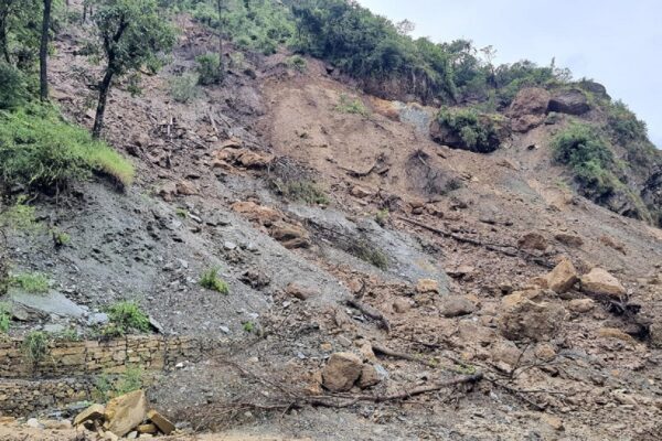 बागलुङमा पहिरोमा १० जनाको मृत्यु, एक बेपत्ता