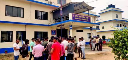 धनुषा प्रहरीको हिरासत तोडेर ९ जना थुनुवा फरार, एक जना पक्राउ