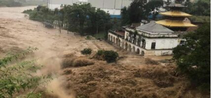 Torrential rain: 30 people die, 11 go missing