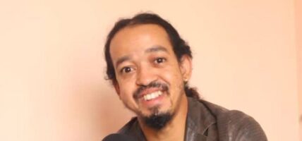 हाँस्य कलाकार ‘इकु’ ठगी आरोपमा पक्राउ