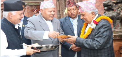 राष्ट्रपतिद्वारा नवदुर्गाको पूजा तथा प्रसाद ग्रहण