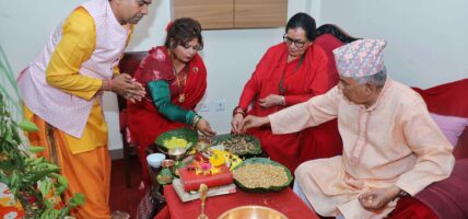 राष्ट्रपति पौडेलद्धारा शीतलनिवासमा घटस्थापना
