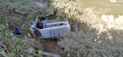 भ्यान दुर्घटना हुँदा ११ जना घाइते