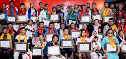 पठाओ नेपालद्धारा ३९ जना सम्मानित, १५ जनालाई पठाओ‌ बेनिफिट सहयोग