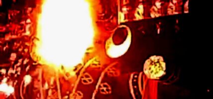 नेपालगन्जमा ५५ फिट अग्लो रावणको पुतला दहन