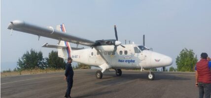 रेसुंगा विमानस्थलमा एक महिनापछि पुन: उडान सुरु