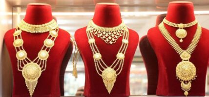 सुनको मूल्य तोलामा १४०० रुपैयाँ बढ्यो