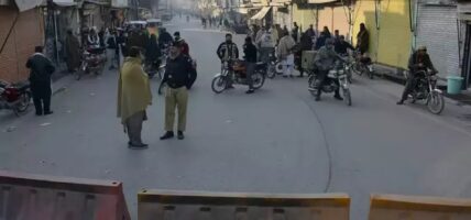 पाकिस्तानमा तीन दिनमा ८२ जनाको मृत्यु