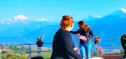 हिमाल हेर्दै घरबासमा रमाउदै विदशी पर्यटक