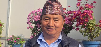 मुख्यमन्त्री लामालाई बागमतीको संसदीय दलले बुझायो ध्यानाकर्षणपत्र