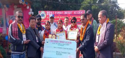 विश्वकपमा छनोट भएका महिला क्रिकेट खेलाडी सम्मानित